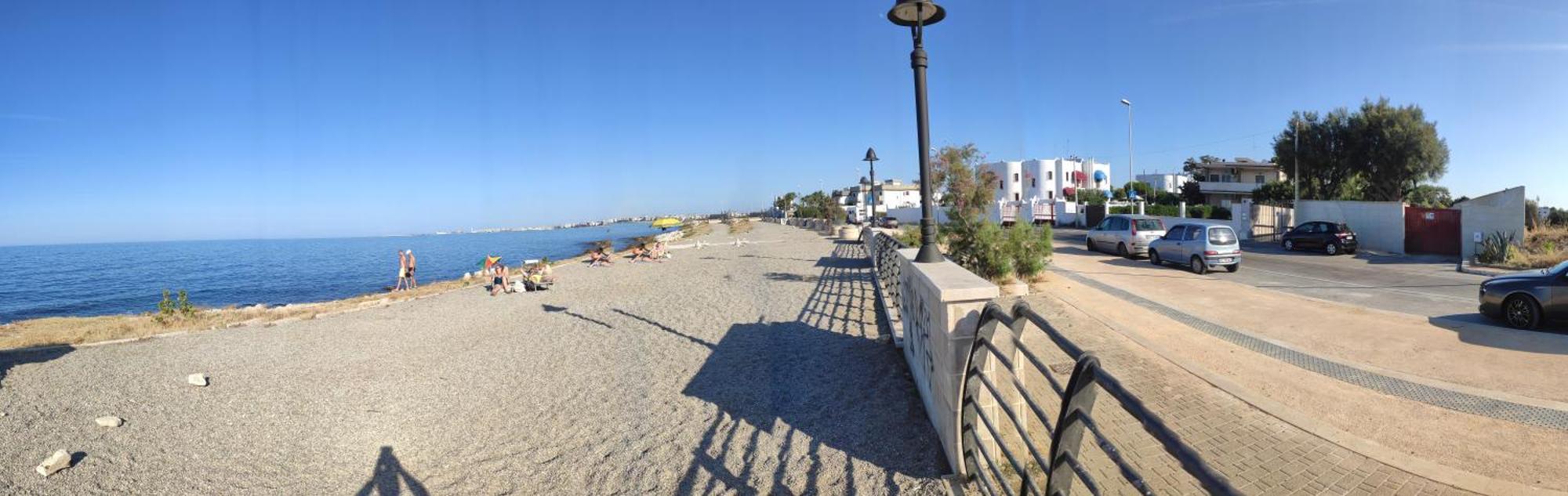 Seagull Apartments - Front And Sea View & Airport Bari Kültér fotó