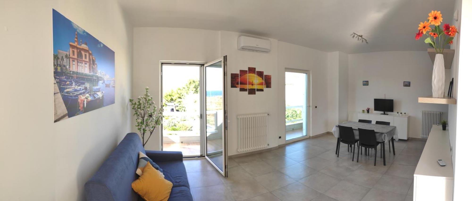 Seagull Apartments - Front And Sea View & Airport Bari Kültér fotó